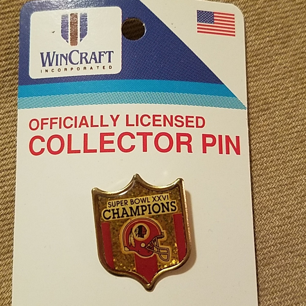 Vintage NWT Redskins Super Bowl XXVI lapel pin